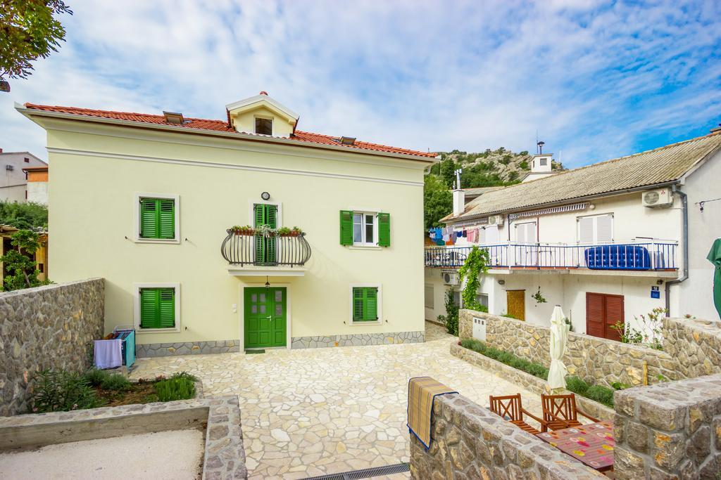 Apartment Barbina Kastelina سفيتي يوراي المظهر الخارجي الصورة