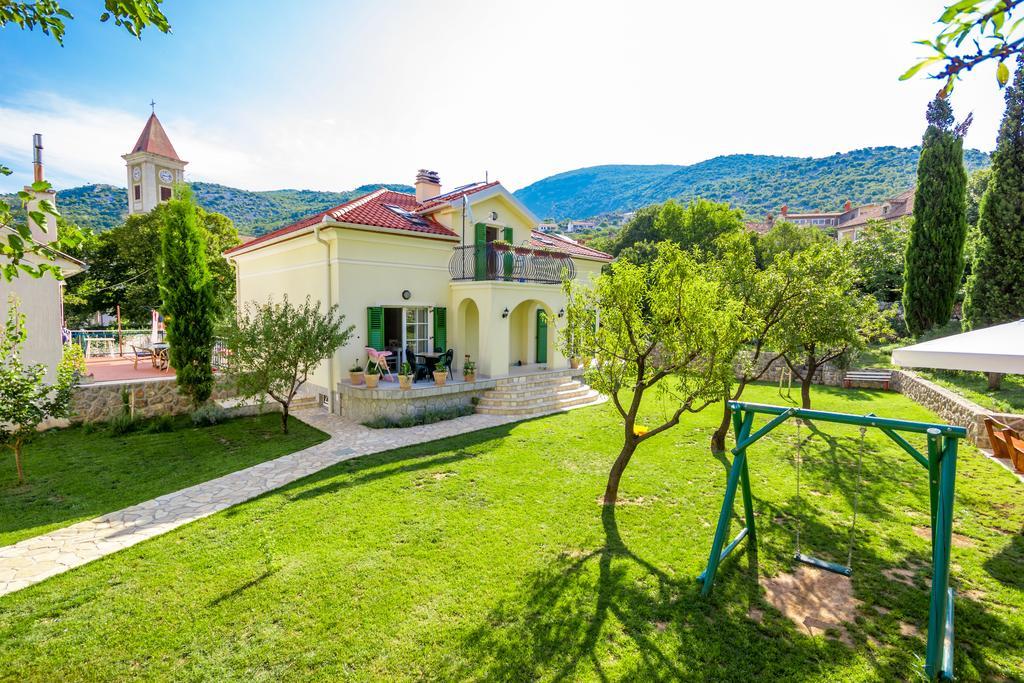 Apartment Barbina Kastelina سفيتي يوراي المظهر الخارجي الصورة