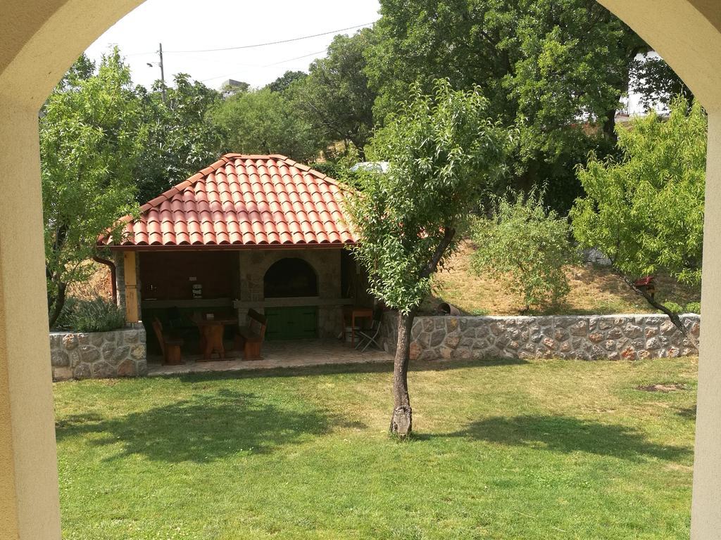 Apartment Barbina Kastelina سفيتي يوراي المظهر الخارجي الصورة
